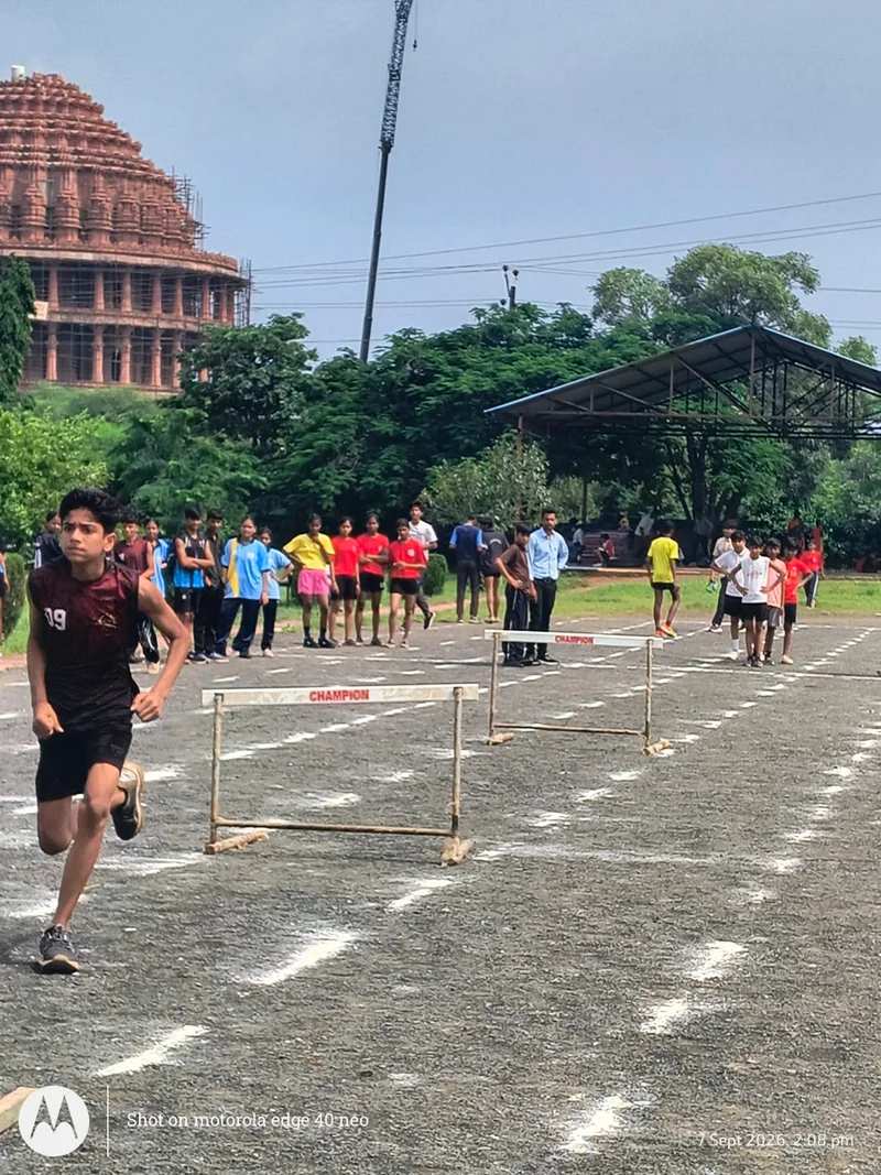 जिला स्तरीय शालेय एथलेटिक्स प्रतियोगिता का भव्य समापन